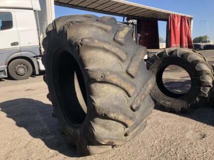 Opona do maszyn rolniczych 710/55-34 TRELLEBORG TWIN 422 / 60% bieżnika