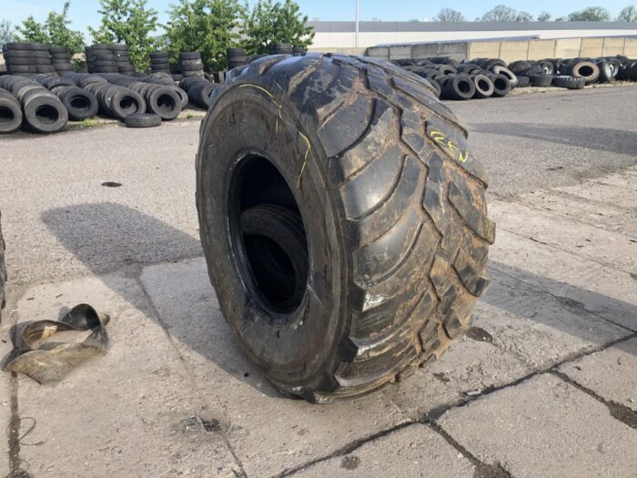Opona do maszyn rolniczych 750/60-30.5 TRELLEBORG TWIN RADIAL / 60% bieżnika