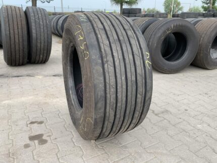  Opona ciężarowa używana 435/50R19.5 GOODYEAR KMAX T / 12mm