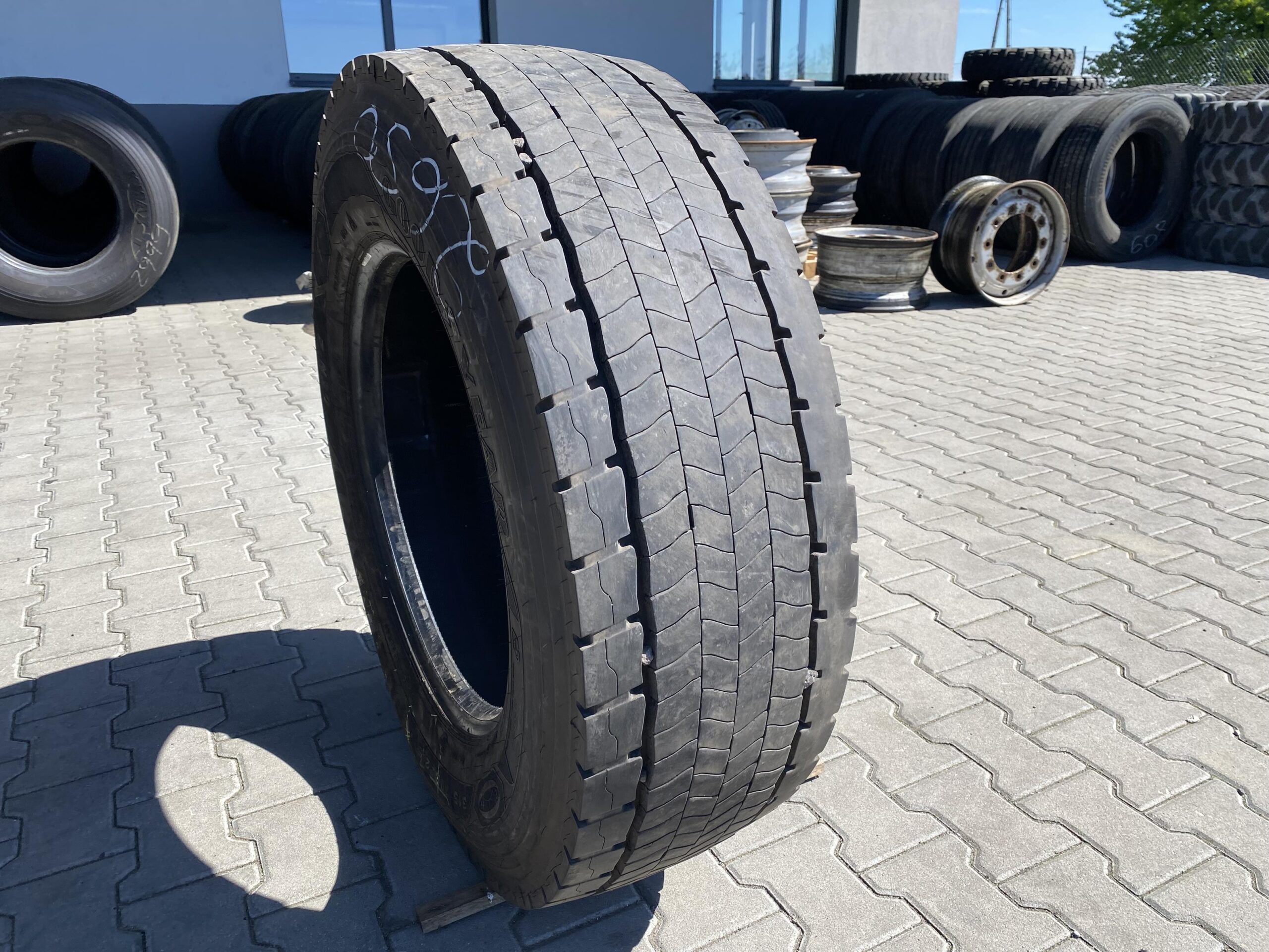 Opona ciężarowa 315/70R22.5 GOODYEAR FULEMAX D GEN-2 / 13-15mm Opona ciężarowa 315/70R22.5 GOODYEAR FULEMAX D GEN-2 / 13-15mm