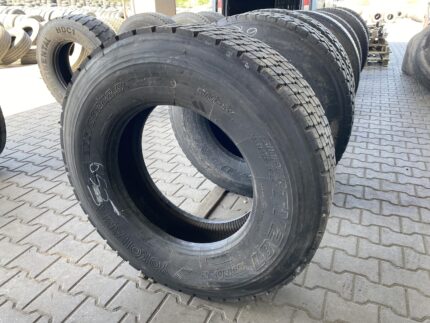 Opona ciężarowa  295/80R22.5 BIEŻNIKOWANA TYP KOSTKA / 10-12mm
