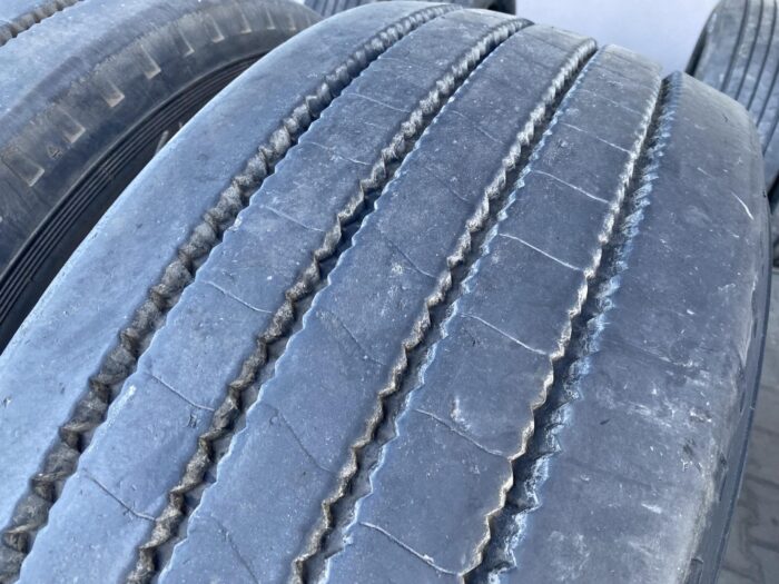 Opona ciężarowa  425/65R22.5 BARUM BT44 ROAD TRAILER / 12mm