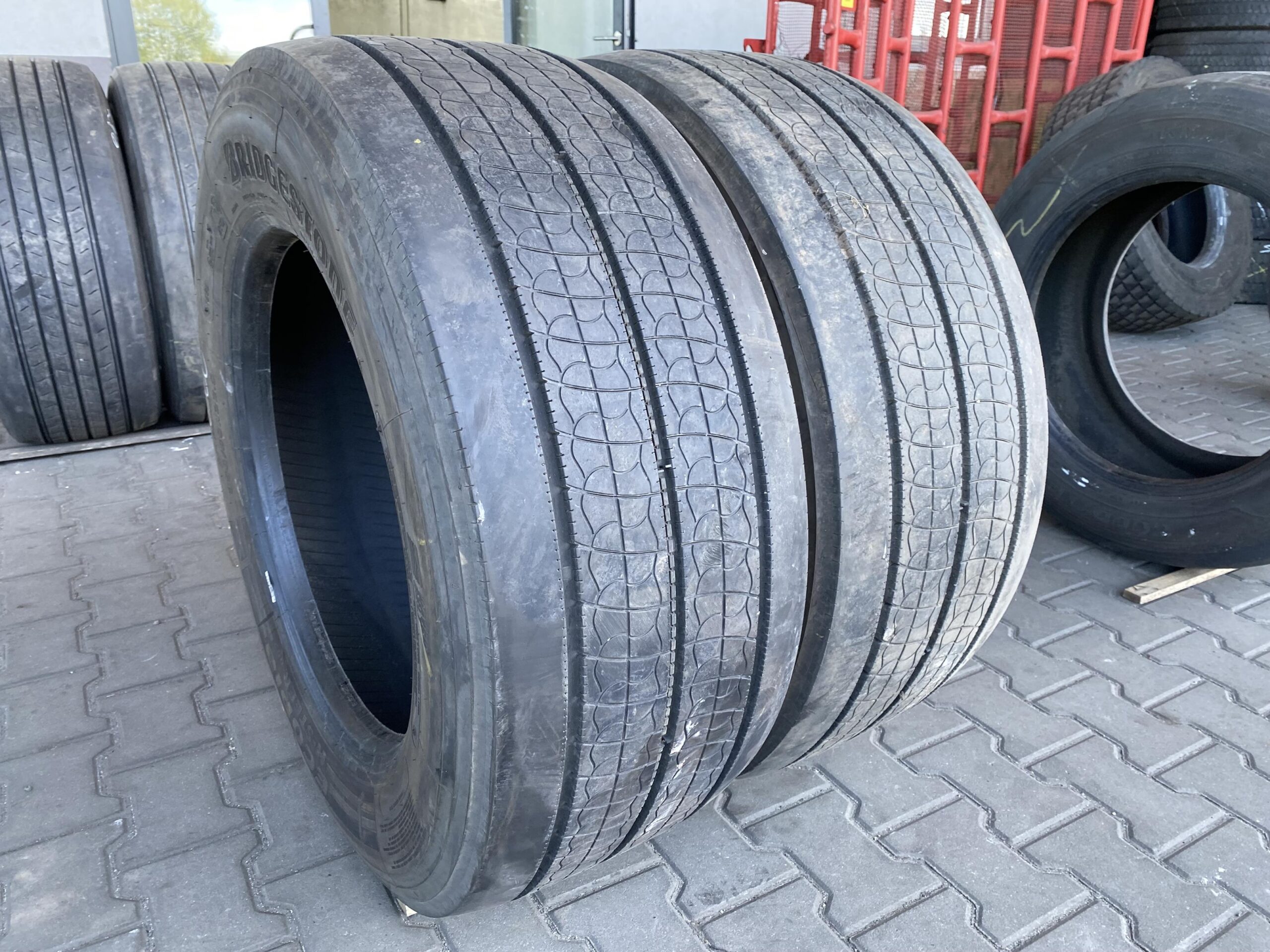 Opony ciężarowe 355/50R22.5 BRIDGESTONE ECOPIA H-STEER 002 / 9mm Opony ciężarowe 355/50R22.5 BRIDGESTONE ECOPIA H-STEER 002 / 9mm