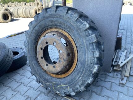 Opona przemysłowa do koparek 10.00-20 MITAS EXCAVATOR EM-22 / 50% Bieżnika