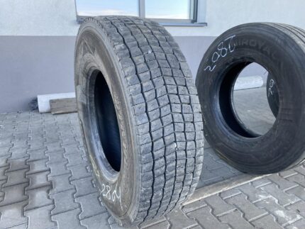  Opona ciężarowa używana 315/80R22.5 HANKOOK SMART FLEX DH31 / 17-18mm