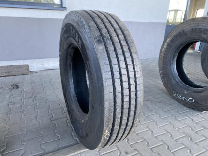  Opona ciężarowa używana 315/80R22.5 PIRELLI FR:01 TRIATHLON / 16-17mm