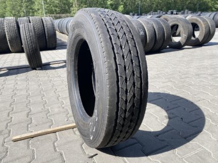 Opona ciężarowa używana 205/75R17.5 GOODYEAR KMAX S / 10mm