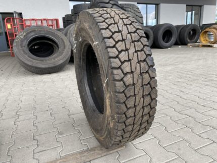  Opona ciężarowa używana 225/75R17.5 PIRELLI TR85 AMARANTO /14-15mm