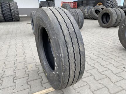 Opona ciężarowa używana 215/75R17.5 HANKOOK SMART FLEX TH31 / 9mm