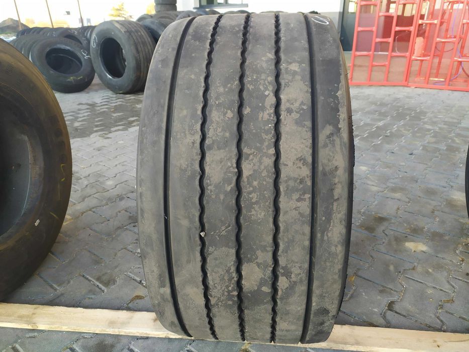Opona ciężarowa 445/45R19.5 SEMPERIT RUNNER T2 / 8-9mm Opona ciężarowa 445/45R19.5 SEMPERIT RUNNER T2 / 8-9mm