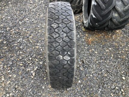 Opony ciężarowe 10R17.5 GOODYEAR G124 / 8mm