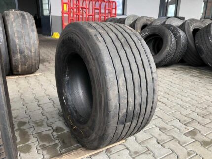 Opona ciężarowa  445/45R19.5 BIEŻNIKOWANA NACZEPA MEGA / 11-12mm