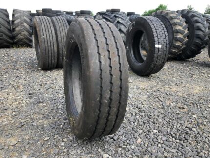  Opona ciężarowa używana 205/65R17.5 MICHELIN X MAXITRAILER XTA+E / 9mm
