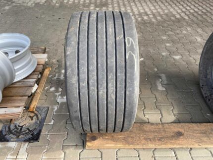 Opona ciężarowa  445/45R19.5 BIEŻNIKOWANA NACZEPA RTA-E MEGA / 10-11mm