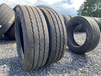  Opona ciężarowa używana 205/65R17.5 PIRELLI ST:01 / 9-11mm