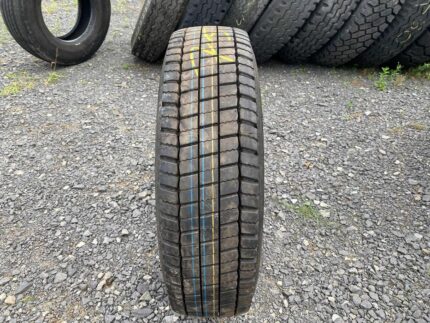 Opona ciężarowa używana 205/75R17.5 CONTINENTAL CONTI HYBRID LD3 / 100% BIEŻNIKA