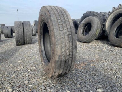  Opona ciężarowa używana 205/75R17.5 FALKEN RI151 / 9-10mm