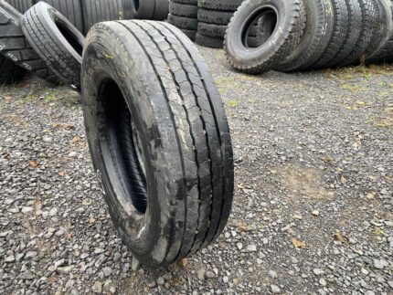  Opona ciężarowa używana 205/75R17.5 HANKOOK SMART FLEX AH35 /  9mm