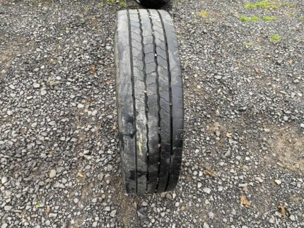 Opona ciężarowa używana 205/75R17.5 HANKOOK SMART FLEX AH35 /  9mm