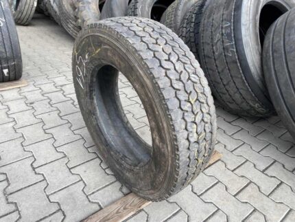 Opona ciężarowa używana 205/75R17.5 MICHELIN X MULTI D / 7-10mm