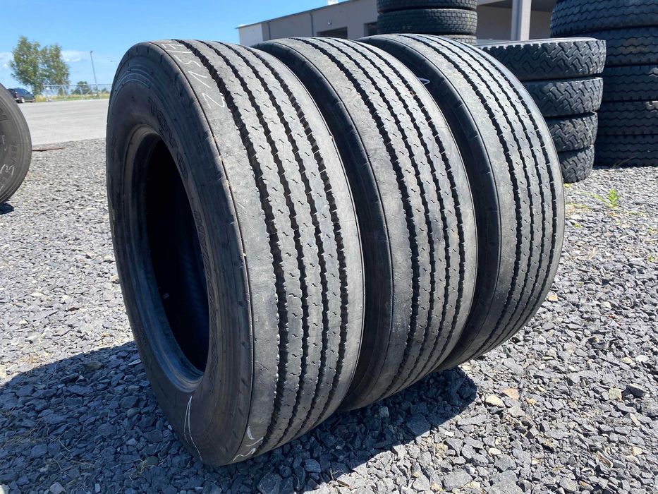 Opony ciężarowe używana 215/70R17.5 TOYO M125ZB HYPARADIAL / 13mm Opony ciężarowe używana 215/70R17.5 TOYO M125ZB HYPARADIAL / 13mm