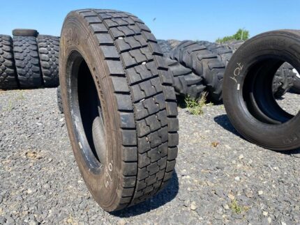 Opona ciężarowa używana 215/75R17.5 APOLLO ENDURACE RD / 12-13mm