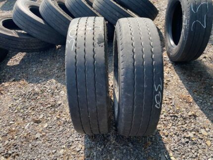  Opony ciężarowe używana 215/75R17.5 BRIDGERSTONE R168 / 6-7mm