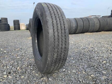  Opona ciężarowa używana 215/75R17.5 CONTINENTAL HTR / 8-9mm