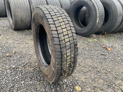  Opona ciężarowa używana 215/75R17.5 CONTINENTAL CONTI HYBRID LD3 / 15mm