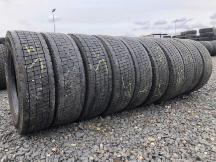  Opona ciężarowa używana 215/75R17.5 CONTINENTAL CONTI HYBRID LD3 / 7-8mm