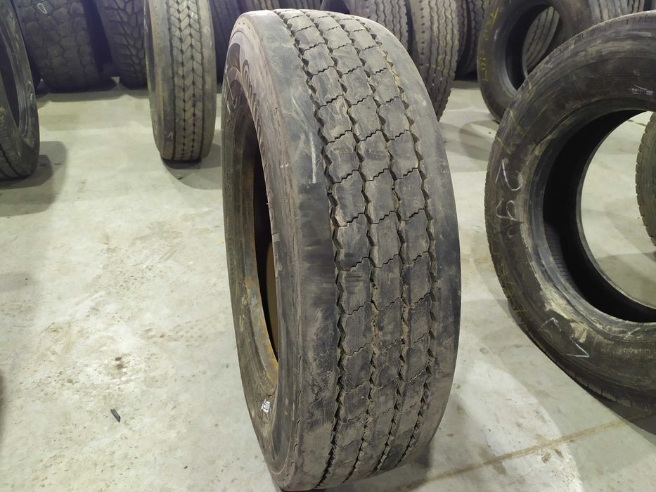 Opona ciężarowa używana 215/75R17.5 CONTINENTAL CONTI HYBRID LS3 / 8-9mm Opona ciężarowa używana 215/75R17.5 CONTINENTAL CONTI HYBRID LS3 / 8-9mm