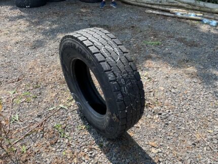 Opona ciężarowa używana 215/75R17.5 CONTINENTAL CONTI SCANDINAVIA HD3 / 10-11mm