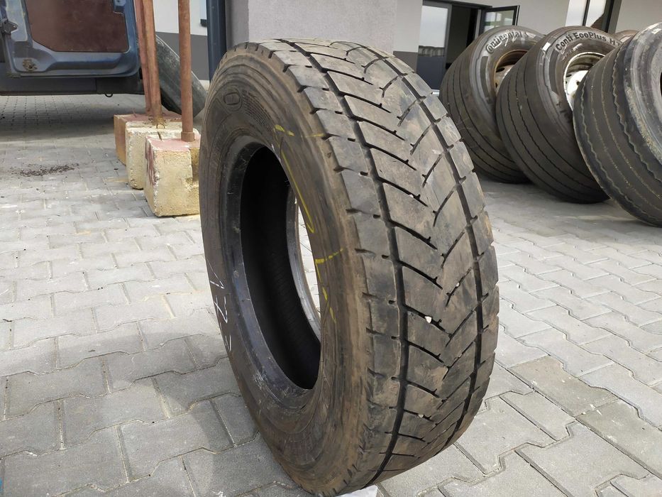 Opona ciężarowa używana 215/75R17.5 GOODYEAR KMAX D / 5-6mm Opona ciężarowa używana 215/75R17.5 GOODYEAR KMAX D / 5-6mm