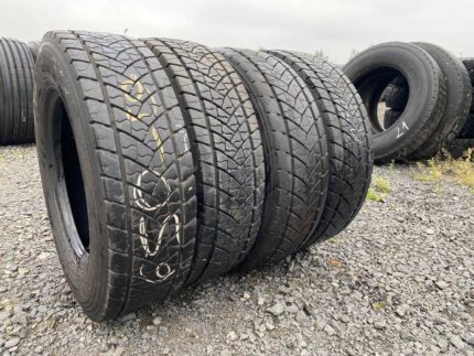  Opony ciężarowe używana 215/75R17.5 GOODYEAR KMAX D / 9-10mm