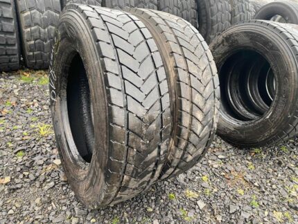  Opony ciężarowe używana 215/75R17.5 GOODYEAR KMAX D / 7-8mm