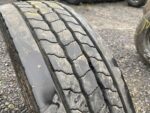 Opona ciężarowa używana 215/75R17.5 HANKOOK SMART FLEX AH35 / 10-11mm