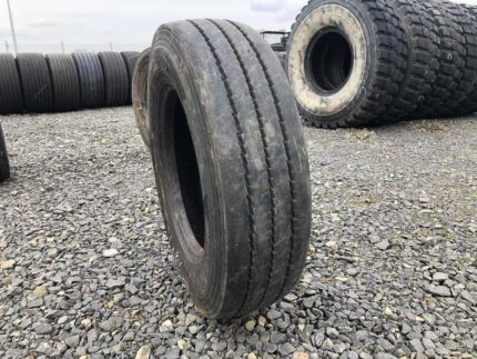  Opona ciężarowa używana 215/75R17.5 HANKOOK TH22 / 11mm