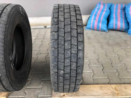  Opony ciężarowe używana 215/75R17.5 MICHELIN XDE2 / 8-10mm