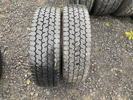 Opony ciężarowe używana 215/75R17.5 MICHELIN X MULTI D / 9-10mm