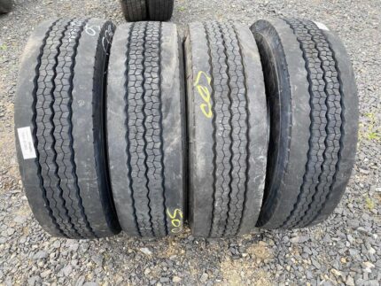 Opony ciężarowe używana 215/75R17.5 MICHELIN XTE2 / 12mm