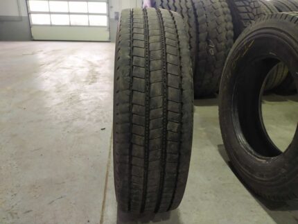 Opona ciężarowa używana 215/75R17.5 MICHELIN XZE2 / 10 mm