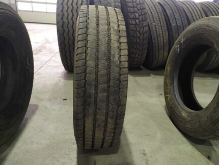 Opona ciężarowa używana 215/75R17.5 MICHELIN XZE2 / 11mm