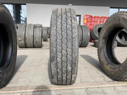 Opona ciężarowa używana 215/75R17.5 PIRELLI FW:01 / 6-9mm