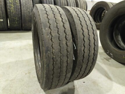  Opona ciężarowa używana 215/75R17.5 PIRELLI ST:01 / 6-7mm