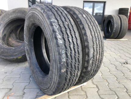 Opony ciężarowe używana 215/75R17.5 PIRELLI ST95 / 10-11mm