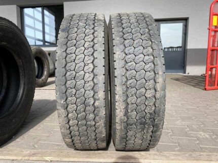  Opony ciężarowe używana 215/75R17.5 PIRELLI TR:01 TRIATHLON / 8-9mm