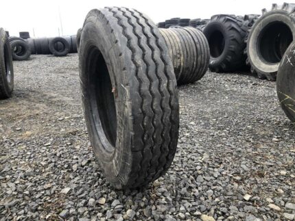  Opona ciężarowa używana 215/75R17.5 RIKEN EXTENGO T / 11mm