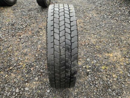 Opona ciężarowa używana 215/75R17.5 SAVA ORJAK 4 / 7-8mm