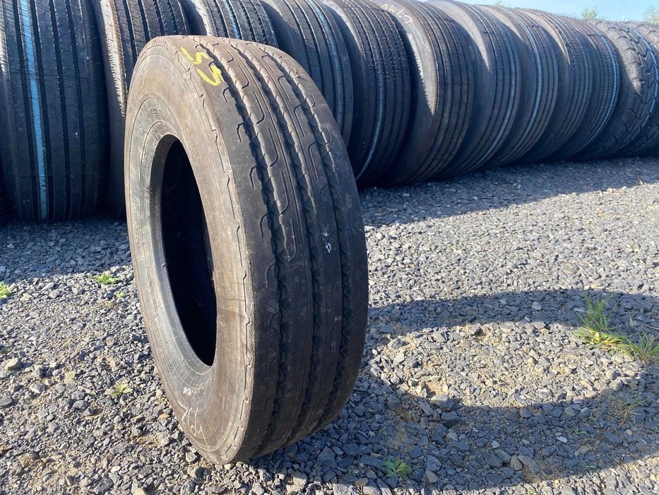 Opona ciężarowa używana 215/75R17.5 SEMPERIT RUNNER T2 / 12mm Opona ciężarowa używana 215/75R17.5 SEMPERIT RUNNER T2 / 12mm