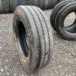  Opona ciężarowa używana 215/75R17.5 SEMPERIT RUNNER T2 / 10-11mm